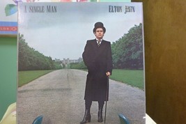 Elton John - A Single Man (2022 MCA MCA-3065 Stereo LP) Original Lyric Inner VG+ - £6.92 GBP