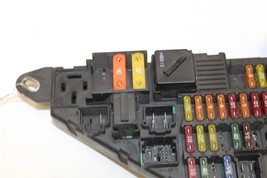 2004-2007 BMW 530i 545i 525i ENGINE FUSE RELAY BOX TRUNK MOUNTED M893 image 4
