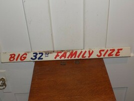 Vintage Big 32 Oz Family Size Metal Rack Sign - $1,199.48 MXN