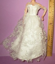 Barbie Wedding 1997 White Reproduction Beautful Gown Dress Fashion Outfit Doll - £11.99 GBP