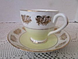 CROWNFORD BONE CHINA TEACUP AND SAUCER SET YELLOW  &amp; GOLD ROSES  - $12.82
