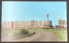 VTG Holiday Inn Motel Downtown Petersburg VA Virginia Gulf Oil Postcard I-95 - £5.51 GBP