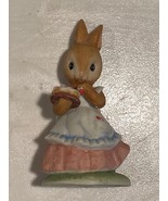 1 Lefton China Hand 3&quot; Painted Bunny w/Pie Figurine *Pre-Owned/No Box* BT1 - $13.66 CAD