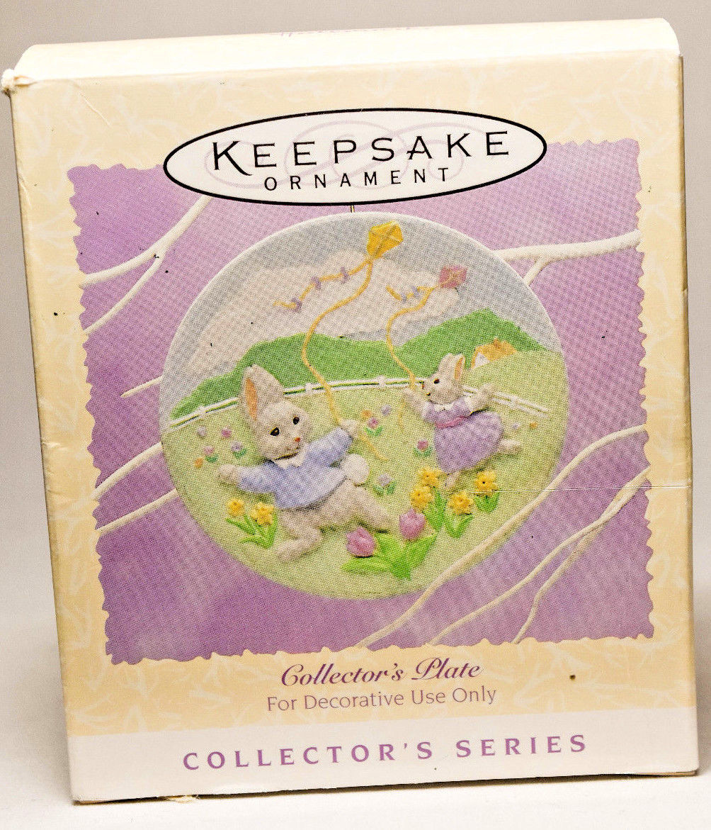 Primary image for Hallmark - Catching The Breeze - Collector Plate - 1995 Easter Collection