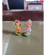Lot Of 2 Vintage Avon PVC Mini Dolls 2.5&quot; Lily Little Blossom 1982 - $210.68 MXN