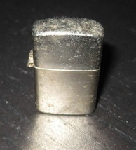 Vintage Tiny Novelty Flip Top Gold Tone Style Petrol Lighter - £3.98 GBP