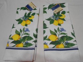 Lot 2 New Home Collection kitchen Towels in a pretty lemon design  - $9.89