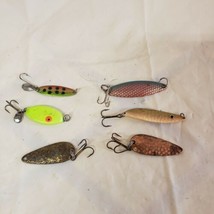Lot of 6 Vintage Fishing Lures, Rainbow Plastics, Luhr Jensen, 1/4 &amp; more - £15.56 GBP