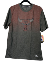 Adidas Men&#39;s Chicago Bulls Surface Short Sleeve  Crew T-Shirt, Dark Gray, Small - £19.82 GBP