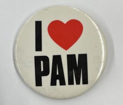 1980s 2 Inch “I Heart Pam” Pin Back Button Pin - £6.76 GBP