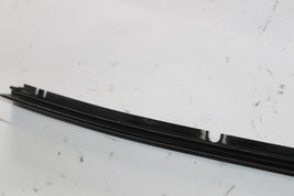 2005-2007 CADILLAC STS PASSENGER SIDE WINDOW TRIM WEATHER STRIP R2100 image 9