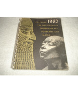 1962 THE METROPOLITAN MUSEUM OF ART PORTRAITS AND MASKS CALENDAR - $375.01 MXN