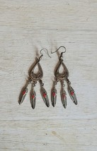 Vintage Earrings Costume Jewelry Handmade Southwestern 3 Feather B64 - $19.99