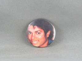 Vintage Band Pin - Young Michael Jackson - Celluloid Pin  - £14.92 GBP