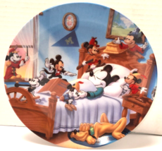 Mint Cond. Collector&#39;s Plate - Disney&#39;s Mickey Mouse! Through the Years ... - $14.85