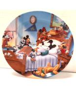 Mint Cond. Collector&#39;s Plate - Disney&#39;s Mickey Mouse! Through the Years ... - $20.35 CAD