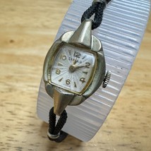 Vintage Cronia Swiss Hand Wind Watch Mechanical Women Silver Square Barrel 6.5&quot; - £18.81 GBP