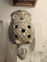 Wall Plug-in Wax Warmer for Scented Wax Ceramic Antique White Ceramic Owl - £7.84 GBP