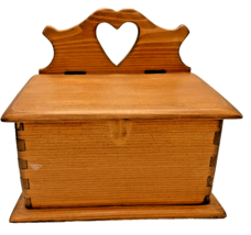 Recipe Box Wood Estate Lid Heart Dovetail Joints Vintage Wooden - £18.06 GBP