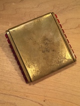 40s KLIX gold squeeze-open makeup compact image 7