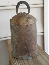 Vtg Colored Brass Primitive Riveted Etched Round Cylinder Cow Bell 6.5&quot; Clapper - £47.92 GBP