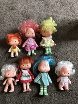 Lot Vtg  Strawberry Shortcake dolls w cloths blueberry yellow apricot - £25.25 GBP