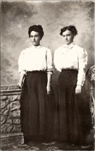 RPPC Two Lovely Victorian Women Portrait Studio Photo c1910 Postcard V3 - £7.97 GBP
