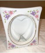 Picture Frame free standing  HEART on back Porcelain Vintage - $309.43 MXN