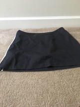 Adidas Women&#39;s Black White Tennis Golf Skort Skirt w Attached Shorts Siz... - $45.54