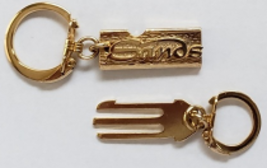 Vintage SANDS Hotel Las Vegas Souvenir 3.5 keychain, gold toned detachable &#39;key&#39; - £31.93 GBP