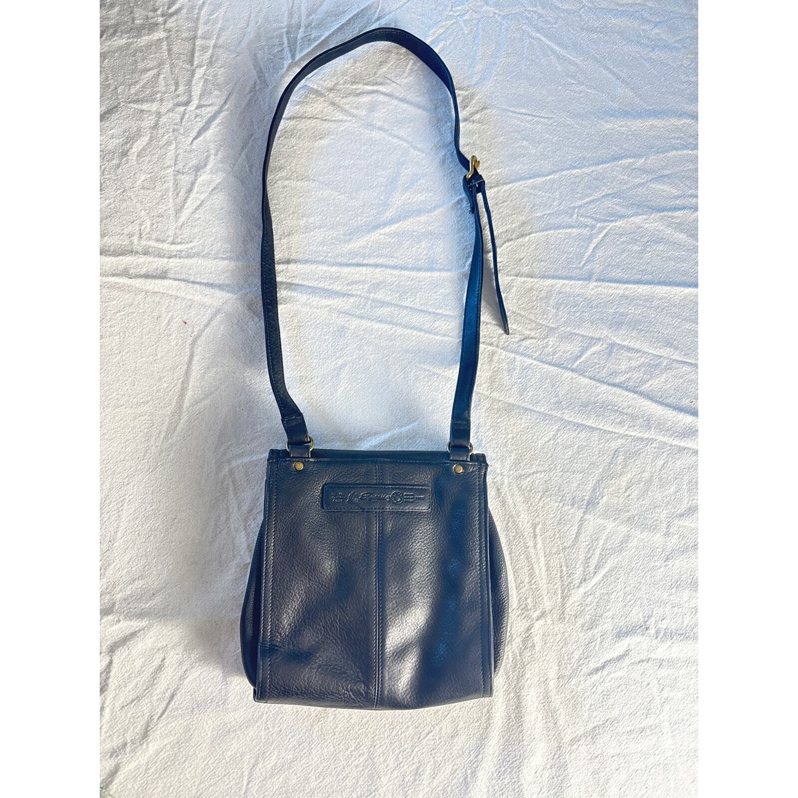 Fossil Navy Genuine Leather Crossbody Shoulder Bag with Front Zip Pocket Item image 2