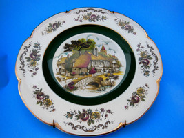 Ascot Wood and Sons England 10.5&quot; Vintage decorative plate Tudor Cottage - £10.11 GBP