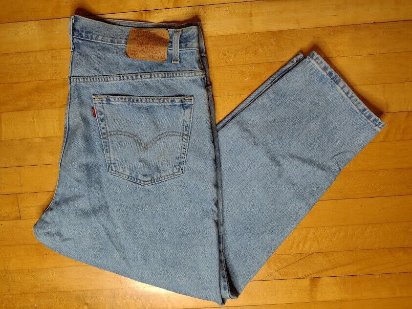 Primary image for Levi's Men’s 560 Comfort Fit Denim Jeans Light Wash Size 42x30 