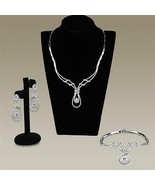 3W1095 - Rhodium Brass Jewelry Sets with AAA Grade CZ  in Clear - $193.25 CAD