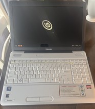 Toshiba Satellite L505D-S5983 15&quot; Laptop Athlon II M300 2.0GHz 1.7 RAM 8... - $923.48 MXN