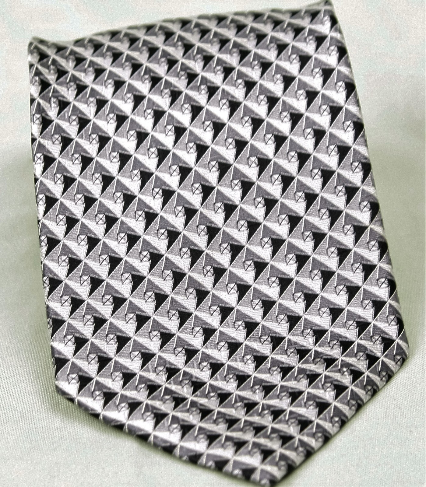 Umberto Frasi Checkered Geometric Design Silk Necktie    - $8.04