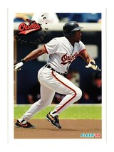 1994 Fleer #9 Mark McLemore Baltimore Orioles - £3.00 GBP