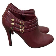 Fioni Burgundy Low Ankle Stiletto Heel Boots Gold Buckles Size 9 - $18.99