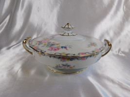 White Floral Covered Casserole Serving Dish # 23467 - £58.21 GBP