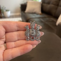 CATS PIN FASHION JEWELRY BROOCH - $171.32 MXN