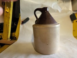  Vintage Unmarked Brown &amp; Cream Colored Stoneware Jug    Has a crack - $745.41 MXN