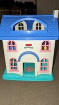 Vintage 1996 Fisher Price Little People Sweet Home Dollhouse #2511 No Front Door - $32.66