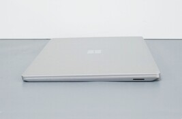 Microsoft Surface Laptop 4 15" AMD Ryzen 7 8GB 512GB SSD image 6