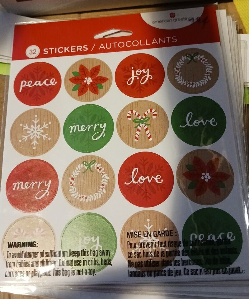 American Greetings Holiday 32 Stickers/Autocollants - $4.95