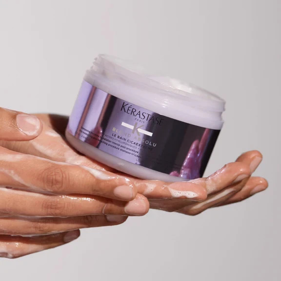 Kerastase Blond Absolu Le Bain Cicaextreme – Ultra-Moisturizing Shampoo in Cream Item image 2
