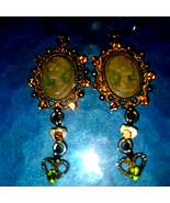 Simply Gorgeous Cameo Rhinestone Vintage Earrings - £20.25 GBP