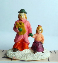 Grandeur Noel Victorian Village Mother and daughter 1995 vintage replace... - £10.99 GBP