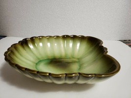 MCM Vintage HULL Art Pottery USA Green Scalloped Edge 10&quot; Fruit Bowl Planter #34 - £7.90 GBP