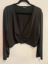 Plus Size Plunge Neck Cropped Club Blouse- SHEIN -NWOT Black Ring Front ... - £6.94 GBP