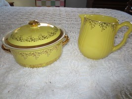 Vintage Hall Yellow w/Gold Squiggle Trim 8&quot; Covered Casserole &amp; 5-3/4&quot; Pitcher - £31.07 GBP